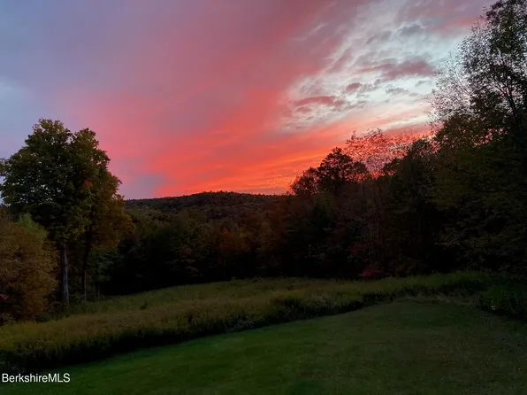 109 Stebbins Rd, Otis, MA 01253