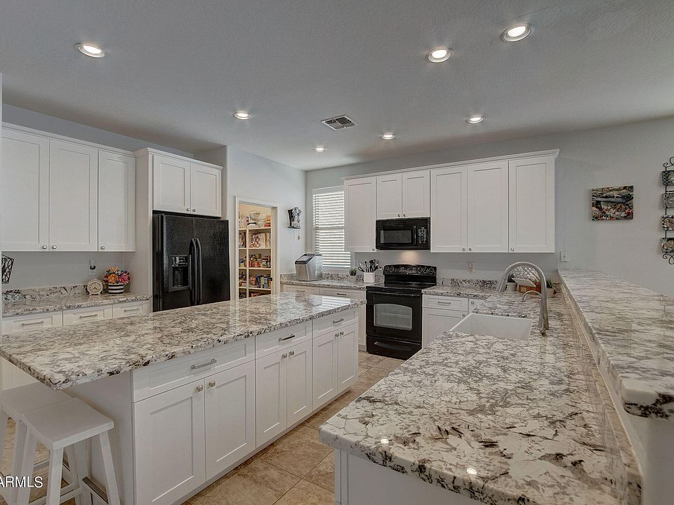 1st image of 15755 W SIERRA Street