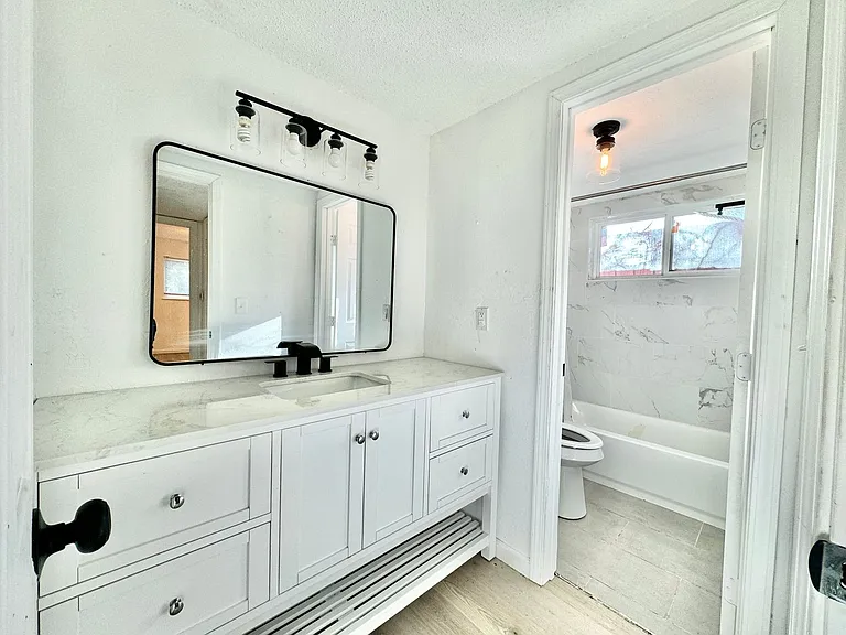 7321 Melrose Ln — Photo 22