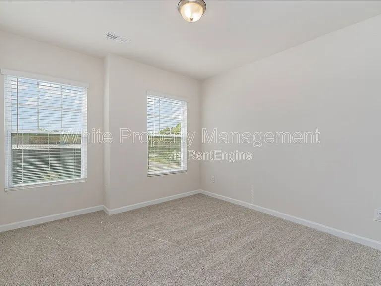 114 Marron Dr — Photo 19