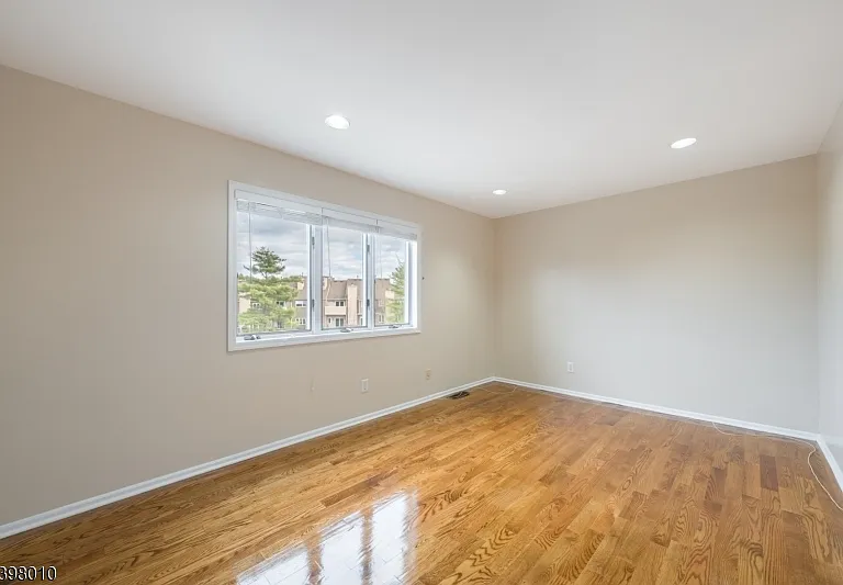 1 Avery Ct — Photo 27