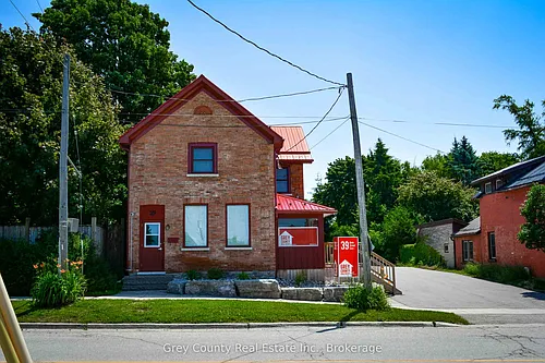 39 Main St E #B Photo 1 39 Main St E #B Photo 1