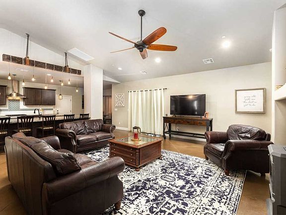 4th image of 7403 W Avenue A