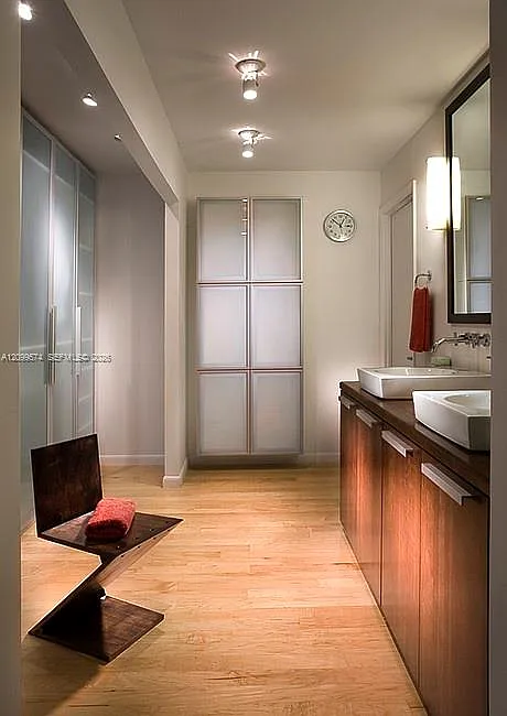 1450 Brickell Bay Dr #1215