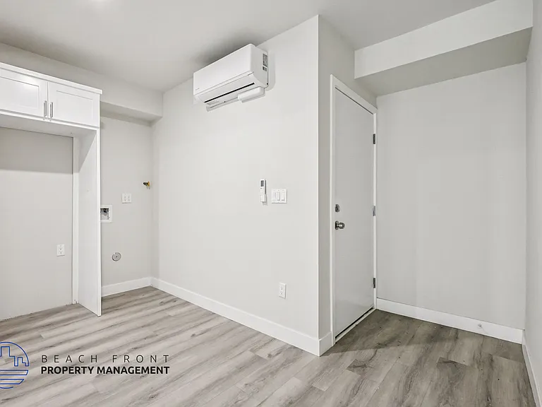 716-722 East 7th Street — Photo 14