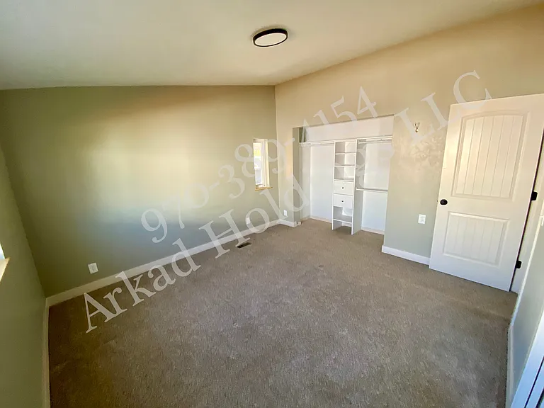 932 Maple Dr — Photo 9
