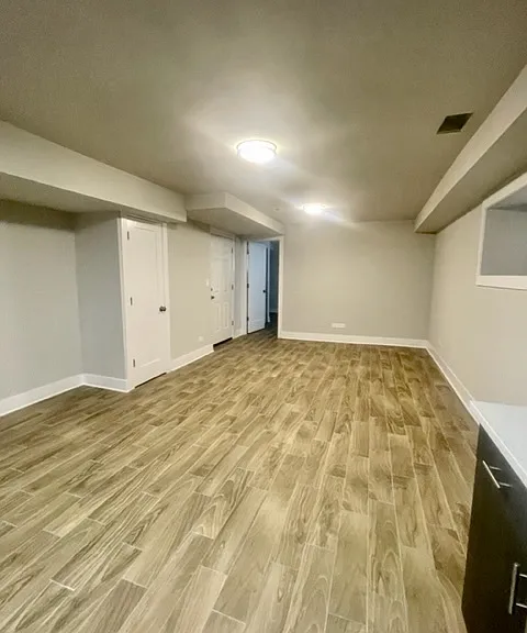 4450 N Winchester Ave #G — Photo 7