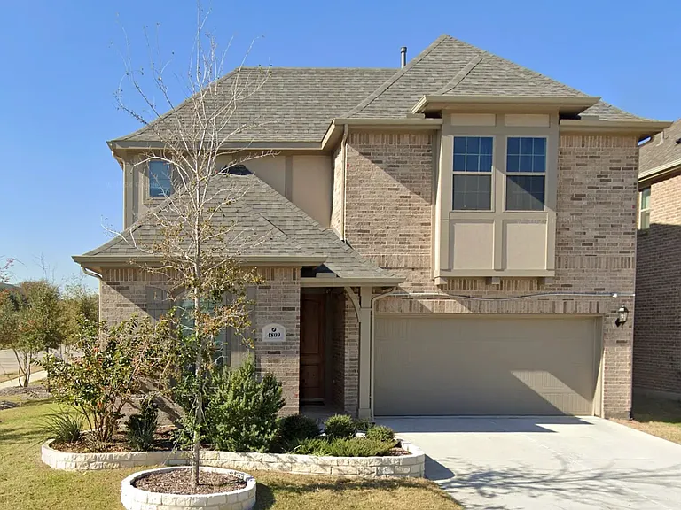 4809 Zilker Ave — Photo 1