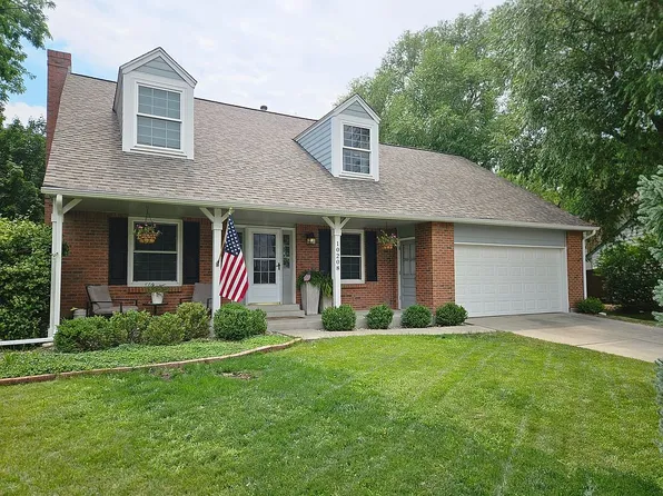 10208 W Roxbury Pl, Littleton, CO 80127