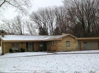 11 Irishtown Rd, Grove City, PA 16127