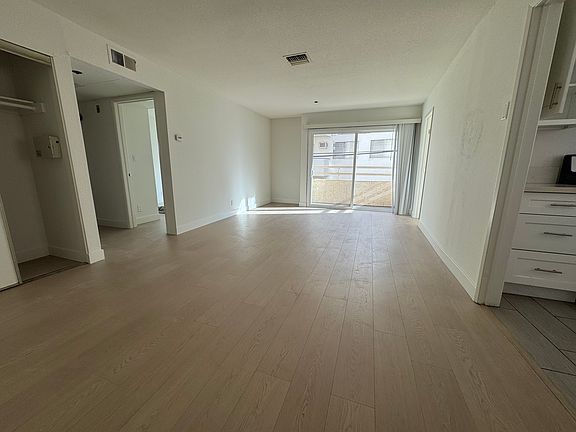 3rd image of 10916 Ashton Ave APT 104