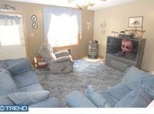 23 Maple St, Marcus Hook, PA 19061