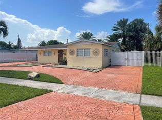 1215 W 76th St, Hialeah, FL 33014