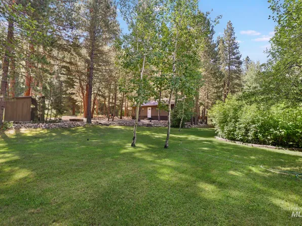 2071 N Pine Featherville Rd, Mountain Home, ID 83647