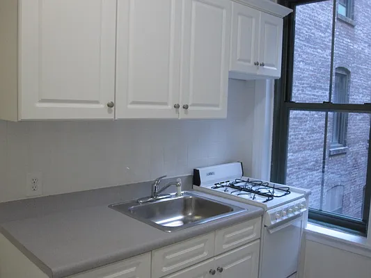 Rented by City & Suburban | media 27