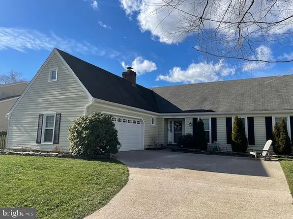 8306 Fitt Ct, Lorton, VA 22079