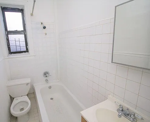 Rented by EXR | media 22