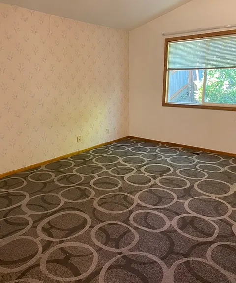 1135 NE Conser Pl — Photo 14