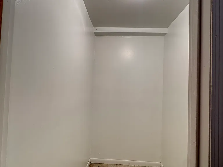 8428 Bay 16th St #1R — Photo 12