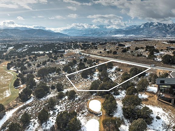 5th image of 2772 E Boulder Top Loop