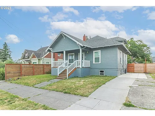 6904 NE Grand Ave Photo 1