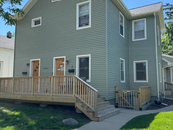 805 E Market St APT 2, Bloomington, IL 61701