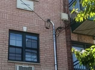 630 Grassmere Ter, Far Rockaway, NY 11691
