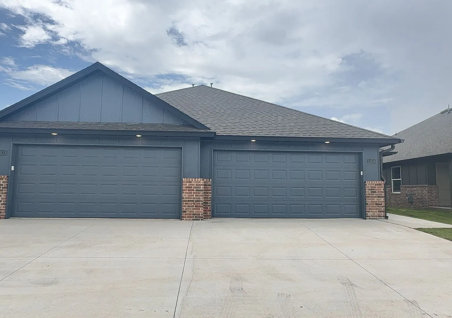 Welcome to Brand New Masonwood featuring this 3 Bedroom 2 Bath 2 Car Garage Duplex in a Great loc... — Photo 4
