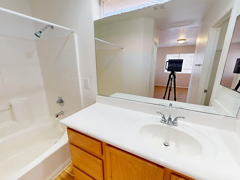 10225 Missouri Meadows St — Photo 20