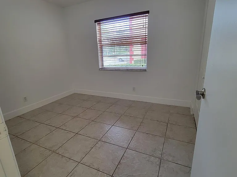3712 N University Dr #3712 — Photo 12