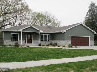 2500 Diamond Ridge Dr, Burlington, IA 52601