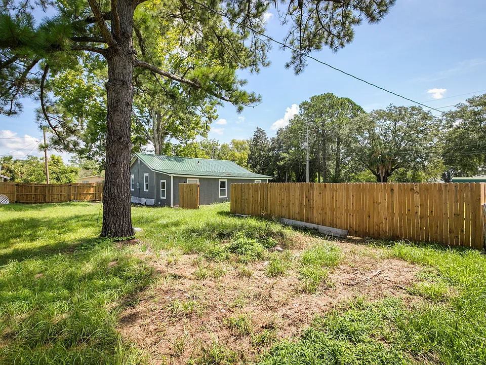 260 Vernis Ave