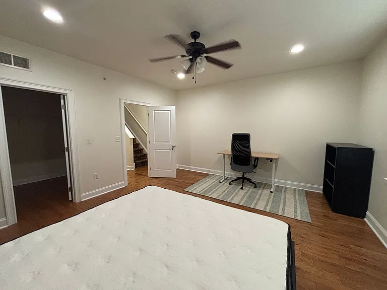 4080 Spring Garden St #B-R-2 — Photo 14