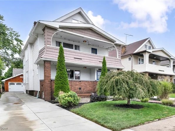 2066 Bunts Rd, Lakewood, OH 44107
