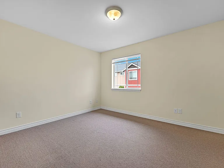 5760 Legoe Ave — Photo 25