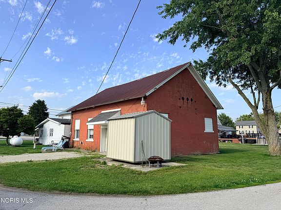 3rd image of 3191 Main St