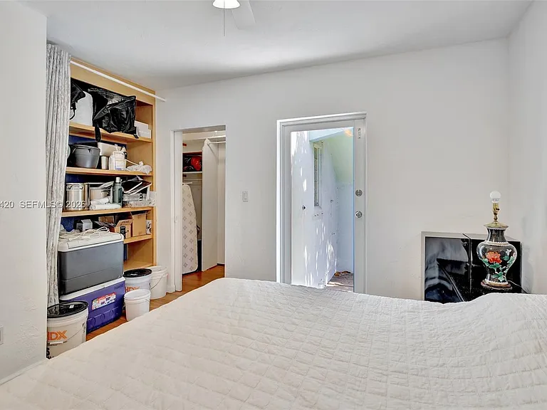 1523 Dewey St — Photo 22