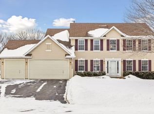 7746 Newbury Rd, Woodbury, MN 55125