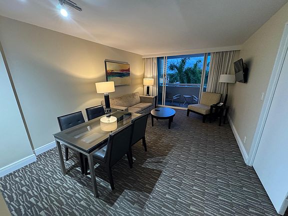 5th image of 2670 E Sunrise Boulevard #318