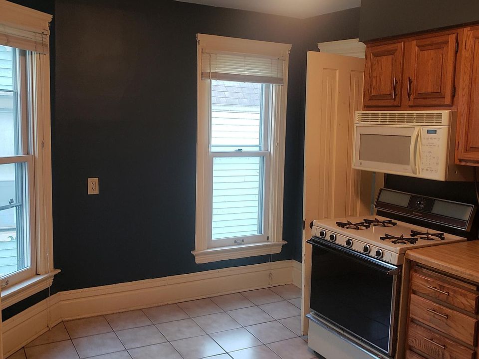 1st image of 2644 Emerson Ave S