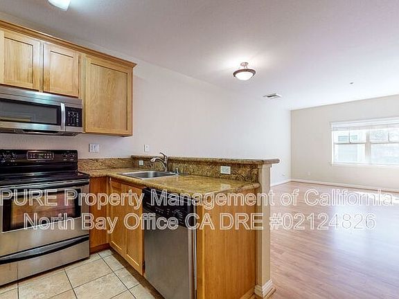 2nd image of 110 5th St APT 18