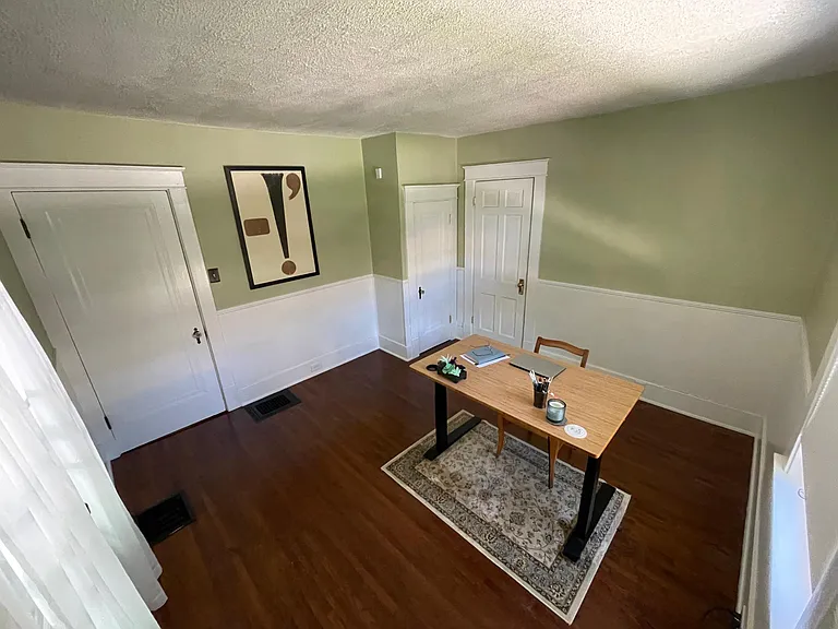1306 Stratford Ave — Photo 15