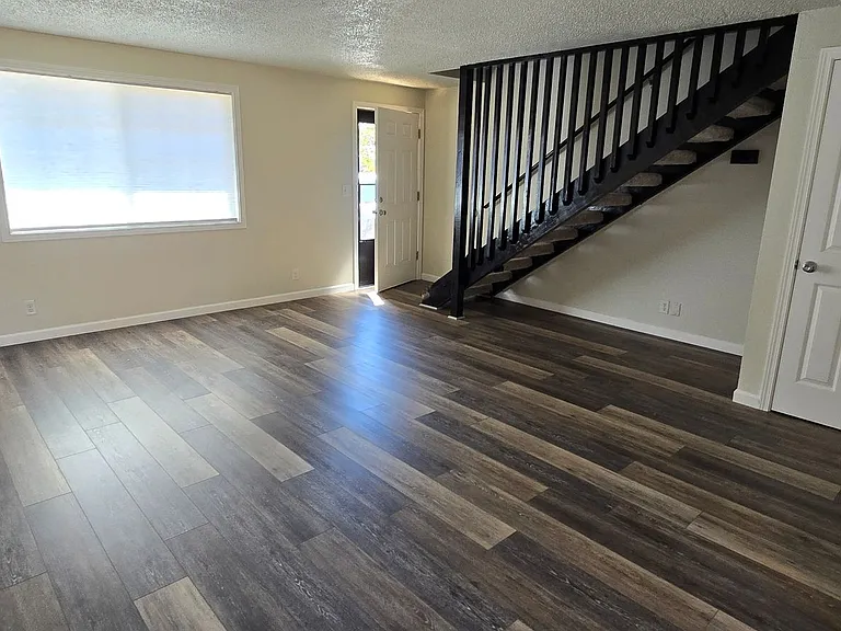 4485 Sean St — Photo 2