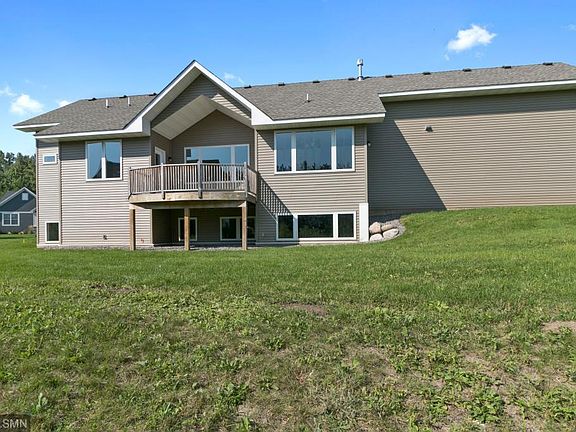 4th image of 1445 Monterey Ct