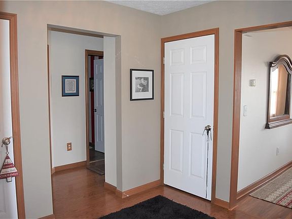 4th image of 2113 Fawn Ct