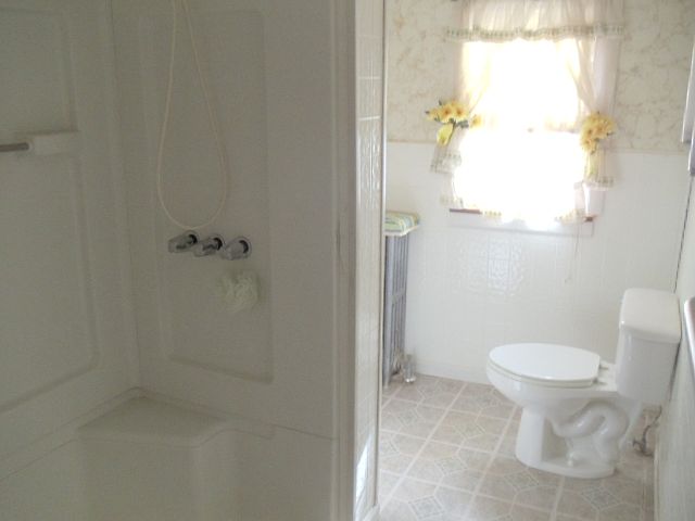 2nd image of 1213 Agnes Ave