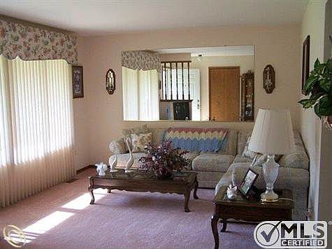 Lakena 1935 Living Room.JPG