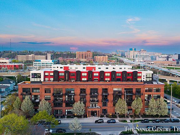 2nd image of 600 Broadway Ave NW APT 230