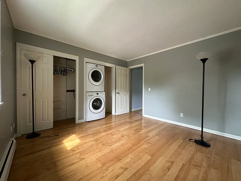 549 Russell Rd #1C — Photo 14