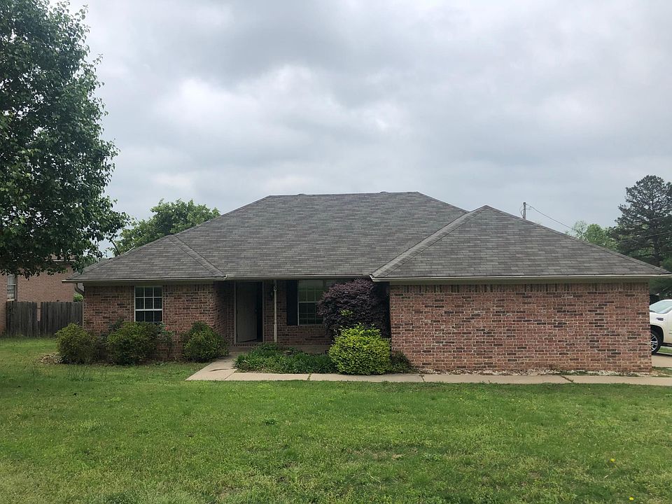 1st image of 60 Weston Cir